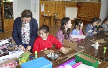 Kolejny dzień ferii dzieci spędziły na zajęciach plastycznych  2