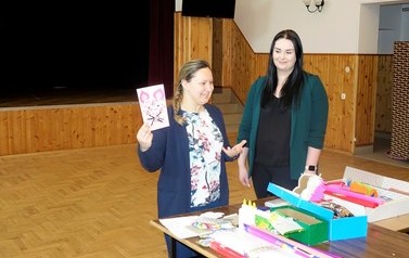 Kolejny dzień ferii dzieci spędziły na zajęciach plastycznych  13