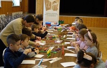  Feryjne zajęcia plastyczne dla dzieci  15