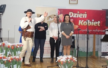 Dzień Kobiet w sali Domu Ludowego w Kopytowej 16
