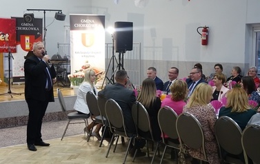 Dzień Kobiet w sali Domu Ludowego w Kopytowej 33