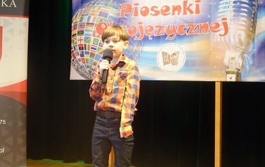 KONKURS PIOSENKI OBCOJĘZYCZNEJ  51