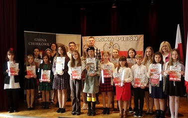 Gminny Konkurs Polskiej Pieśni Patriotycznej w Chork&oacute;wce  30