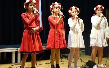 &bdquo;Koncert pieśni patriotycznych" 12