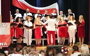 &bdquo;Koncert pieśni patriotycznych" 36