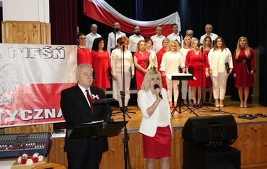 &bdquo;Koncert pieśni patriotycznych" 42
