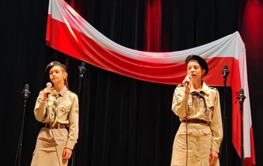 &bdquo;Koncert pieśni patriotycznych" 44