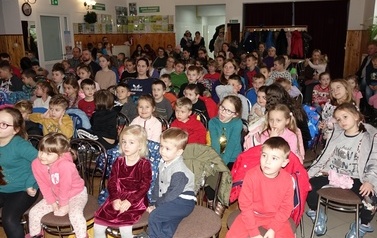 Spektakl Teatralny &bdquo;Blaszany Bębenek&rdquo; 3