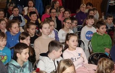 Spektakl Teatralny &bdquo;Blaszany Bębenek&rdquo; 7