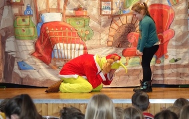 Spektakl Teatralny &bdquo;Blaszany Bębenek&rdquo; 17