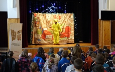 Spektakl Teatralny &bdquo;Blaszany Bębenek&rdquo; 23