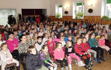 Spektakl Teatralny &bdquo;Blaszany Bębenek&rdquo; 28
