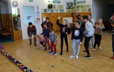 Zajęcia rekreacyjno-sportowych 35