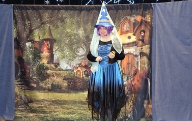 Spektakl teatralny pt. &bdquo;Zimowa opowieść&rdquo; oraz lepienie bałwanka ze śniegu  56