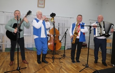 Karnawałowe Spotkanie ludzi z pasją śpiewania i grania w Kopytowej 2