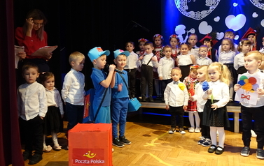 Niepubliczne Przedszkole "Misiowo" - Dzień Babci i Dziadka w Centrum Kultury 19
