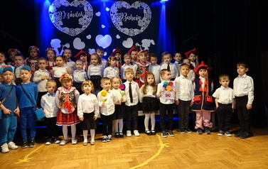 Niepubliczne Przedszkole "Misiowo" - Dzień Babci i Dziadka w Centrum Kultury 24