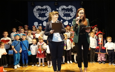 Niepubliczne Przedszkole "Misiowo" - Dzień Babci i Dziadka w Centrum Kultury 25