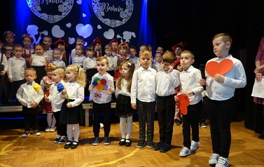 Niepubliczne Przedszkole "Misiowo" - Dzień Babci i Dziadka w Centrum Kultury 31