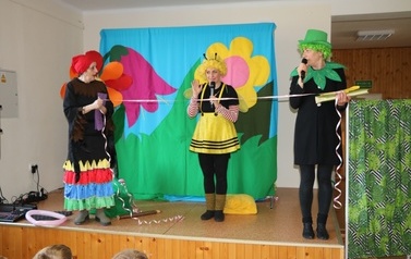 Spektakl teatralny pt. &bdquo;Walentynkowy zawr&oacute;t głowy&rdquo; 2