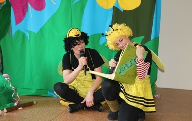 Spektakl teatralny pt. &bdquo;Walentynkowy zawr&oacute;t głowy&rdquo; 10