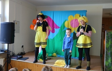 Spektakl teatralny pt. &bdquo;Walentynkowy zawr&oacute;t głowy&rdquo; 14