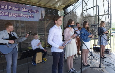 a. Zespoły Śpiewacze (8)