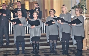 Na zdjęciu widzimy Koncert Ch&oacute;ru Legato w kościele w Jasionowie 