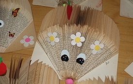 Zajęcia plastyczne - Książkowy recykling 3