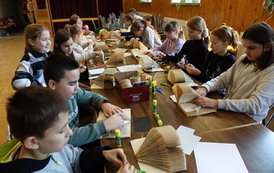Zajęcia plastyczne - Książkowy recykling 11
