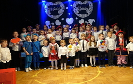 Niepubliczne Przedszkole "Misiowo" - Dzień Babci i Dziadka w Centrum Kultury 22